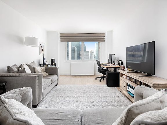 2nd image of 212 E 47th St APT 32D