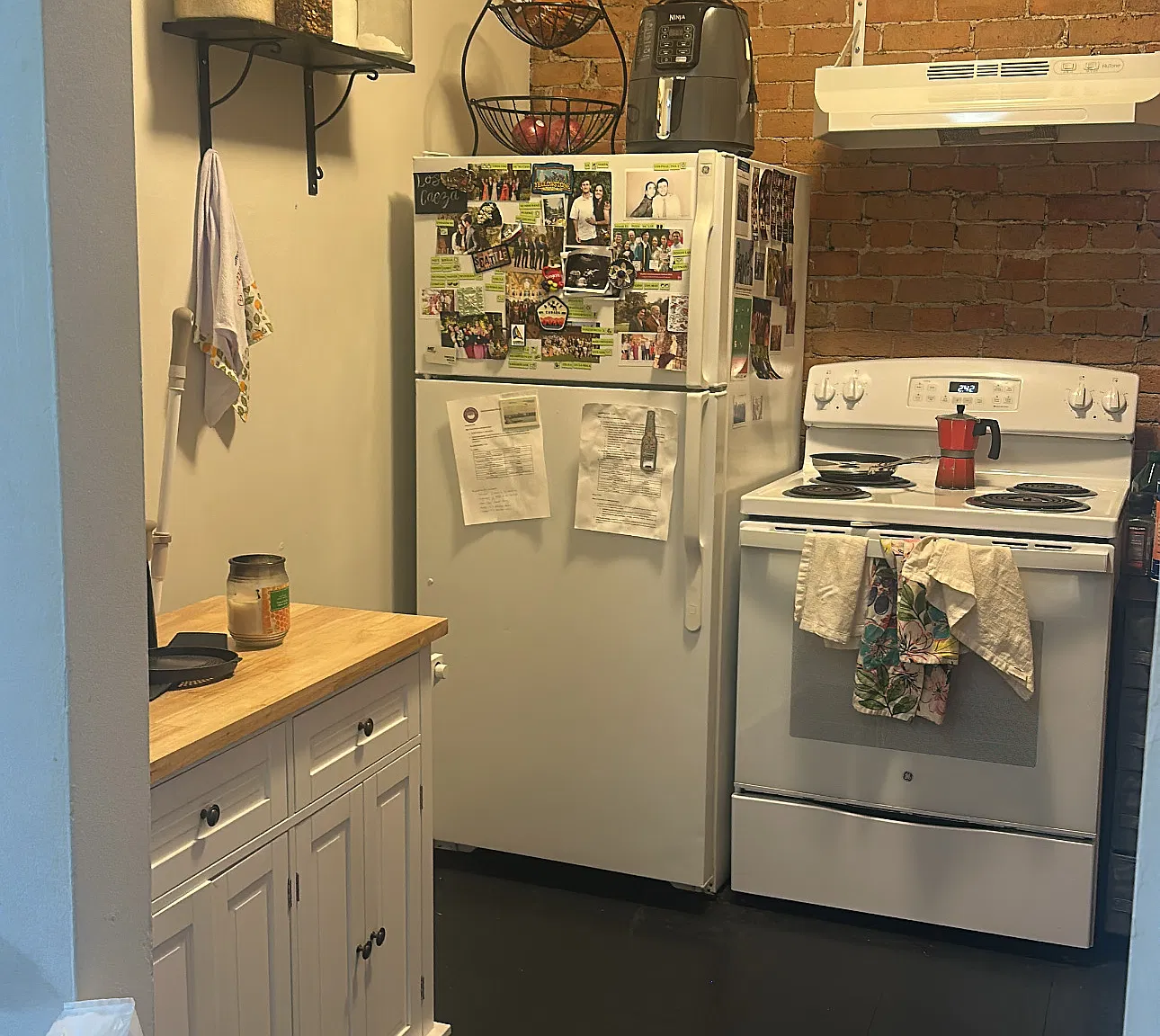 2 bed, 1.0 bath, $3,215 — Photo 3
