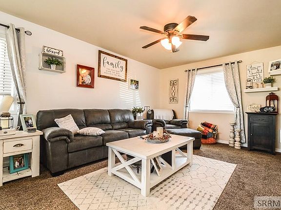 4th image of 3036 Janessa Ln