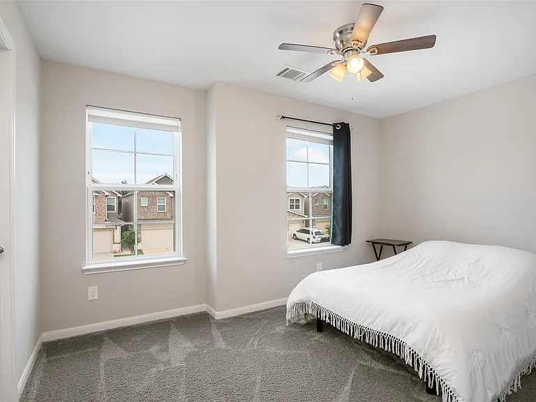 17137 Wilthorne Colony Ct — Photo 14