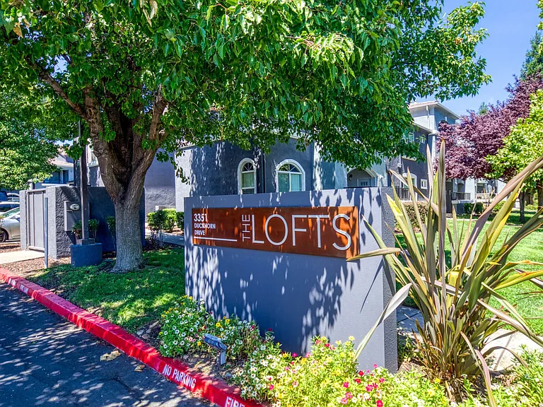 The Lofts — Photo 21