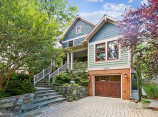 4415 19th St N, Arlington, VA 22207