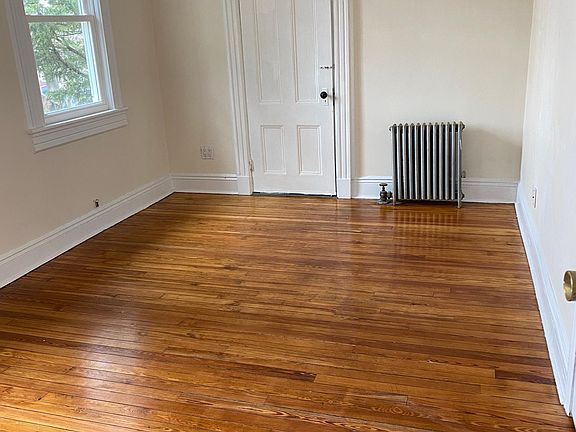2nd image of 116 Rocklyn Ave #2