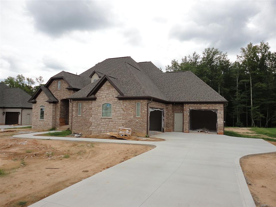 2nd image of 121 Stone Gate Dr