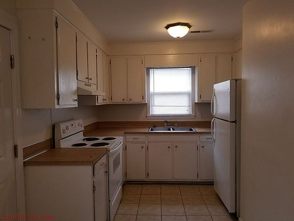4th image of 126 Red Cedar Dr