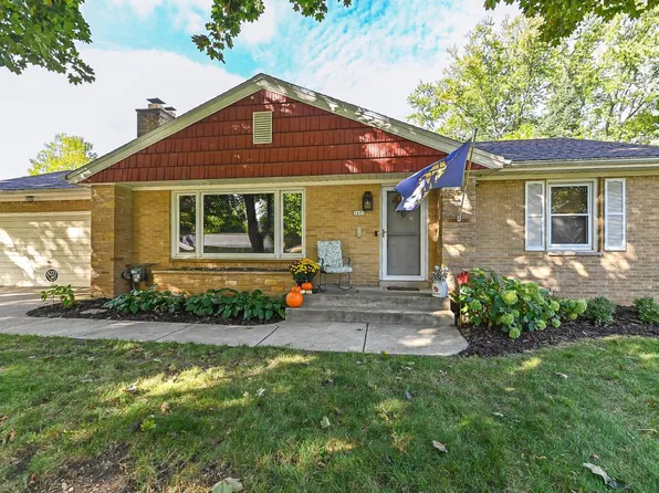 1651 North 118th STREET, Wauwatosa, WI 53226