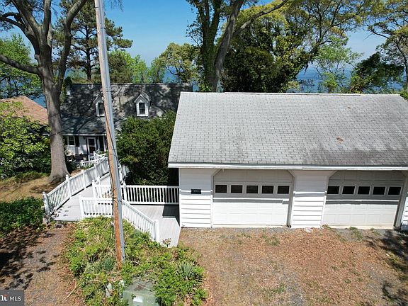 2nd image of 1815 Highland Dr