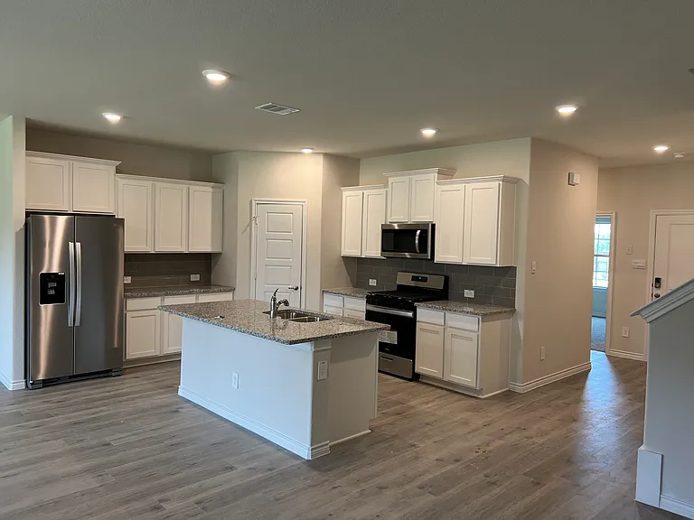 3815 Tracewood Bnd — Photo 1