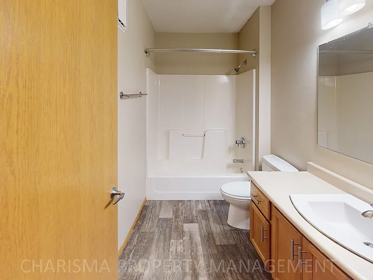 Hoppe Properties — Photo 3