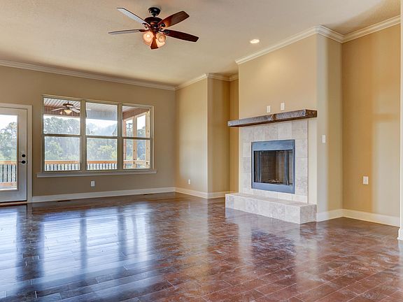 3rd image of 544 Fieldstone Dr