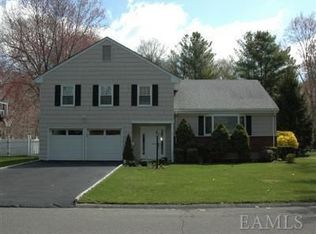 64 Rock Ridge Dr, Rye Brook, NY 10573