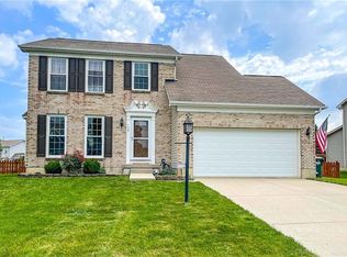 126 Springhouse Dr, Englewood, OH 45322