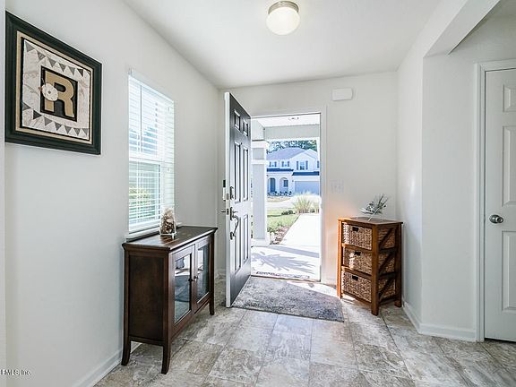 5th image of 364 Heritage Oaks Dr