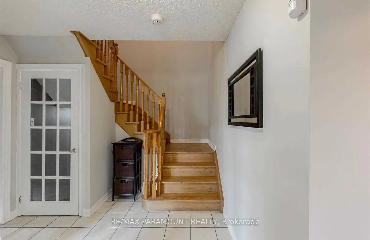 5 bed, $3,589 — Photo 3