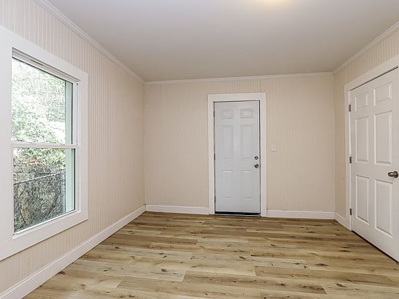 5th image of 1312 Vernon Pl APT A