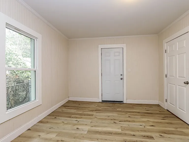 1312 Vernon Pl #A — Photo 5