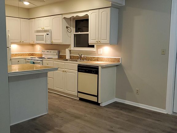 Open kitchen and dining area