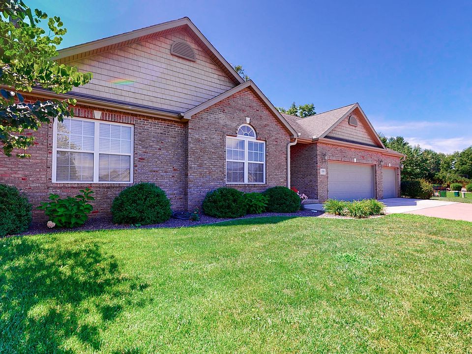 1st image of 1000 Thornberry Ln