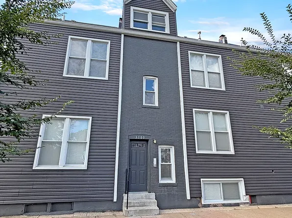 3300 W Pershing Rd #1R, Chicago, IL 60632