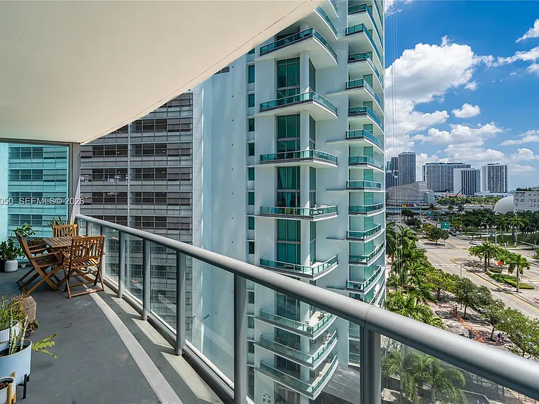 888 Biscayne Blvd #812 — Photo 26