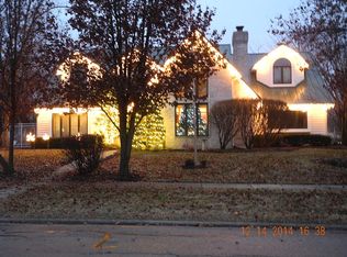 720 Kathy Ct, Naperville, IL 60540