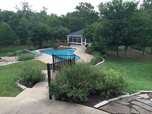 Walkway down to the Pool 