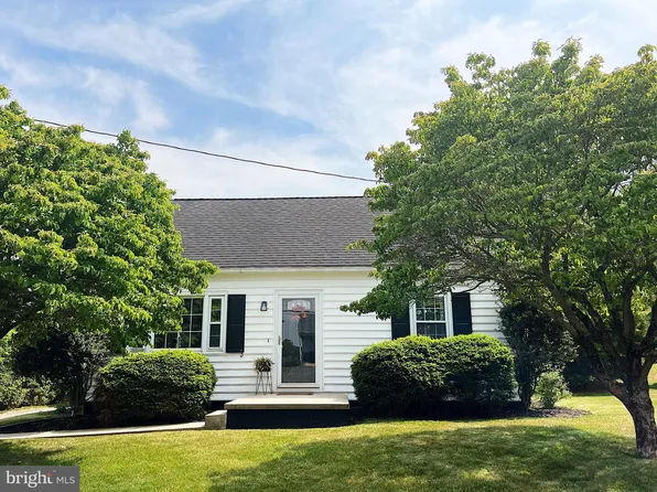 2172 Lincoln Way E #E, Chambersburg, PA 17202