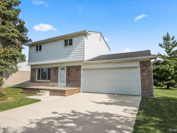 22046 Nelson St, Woodhaven, MI 48183
