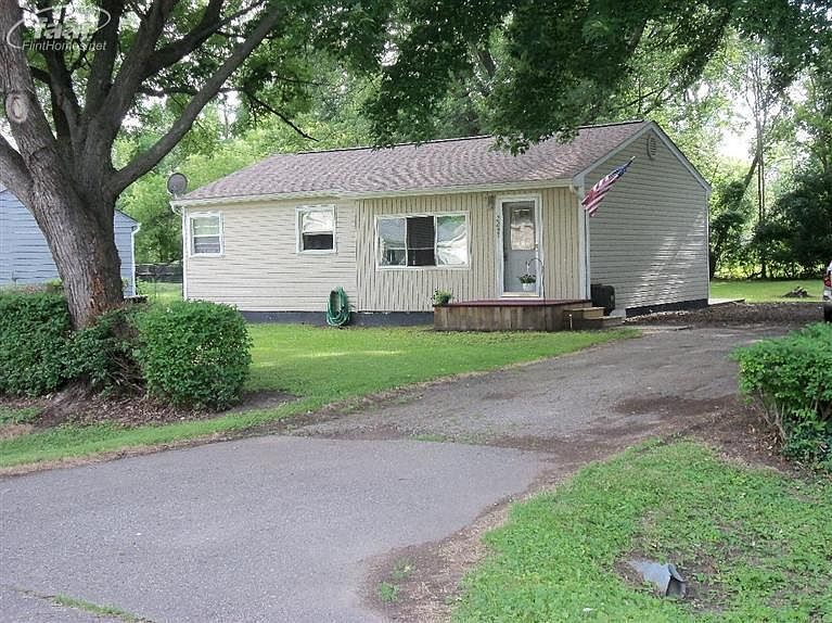 1st image of 2237 Glade St