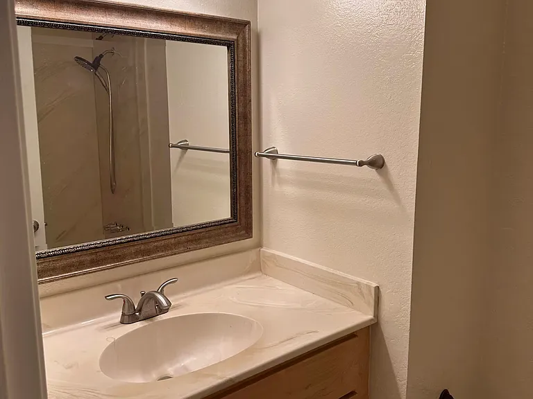 35264 Farnham Dr — Photo 23