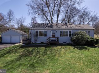 393 W Paletown Rd, Quakertown, PA 18951