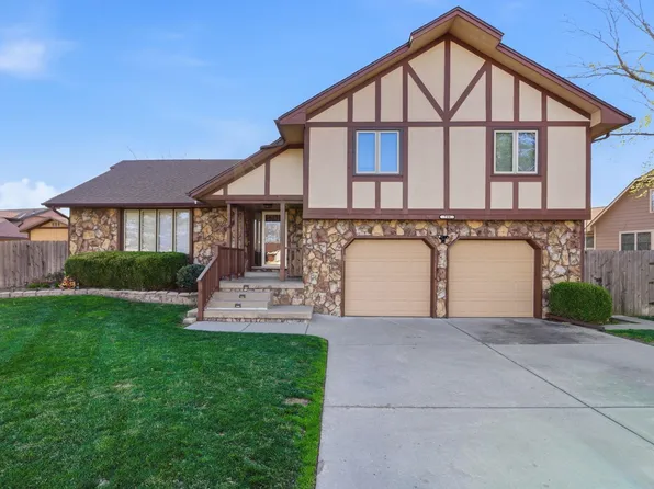 709 Marsha Dr, Andover, KS 67002