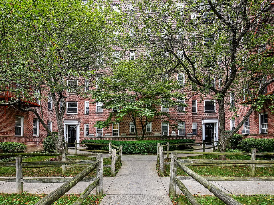 770 Bronx River Road