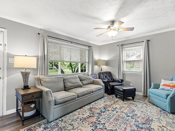 5th image of 3525 Galahad Dr
