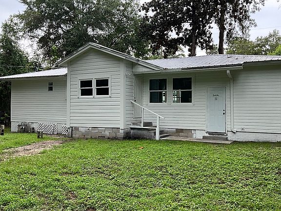 2nd image of 1395 SE Loquat Way