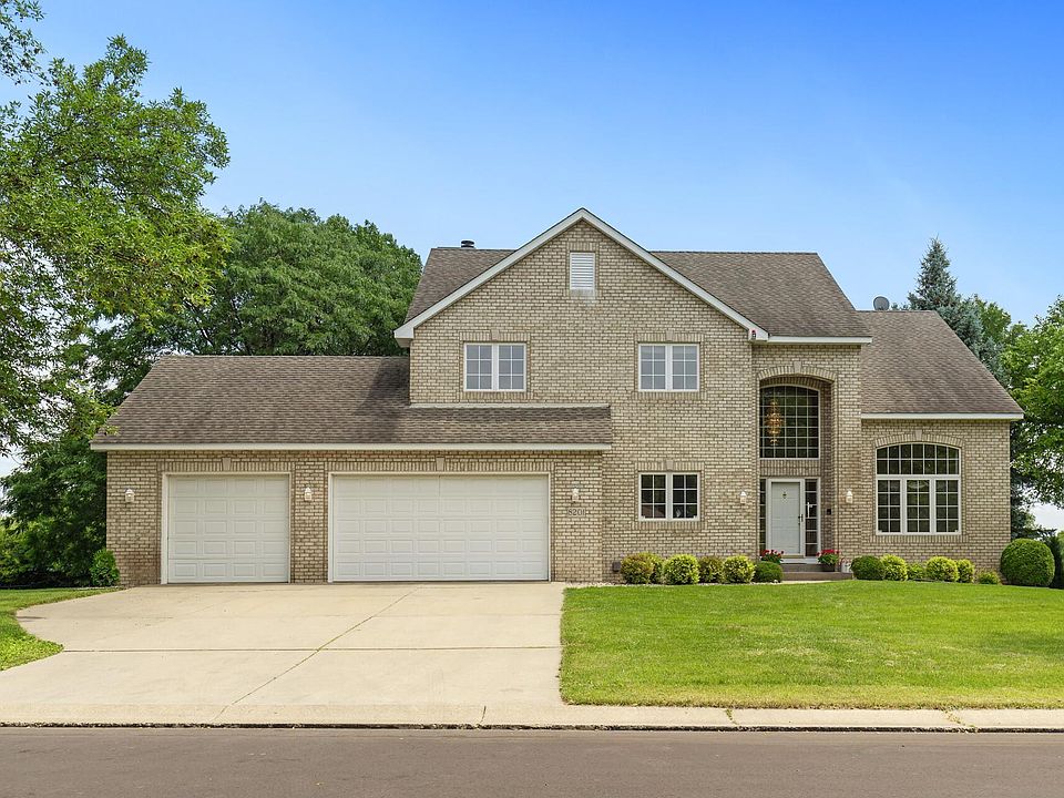 1st image of 8201 Stone Creek Dr