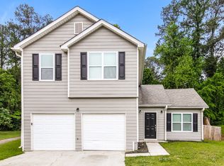 1455 Pebble Ridge Ln, Hampton, GA 30228