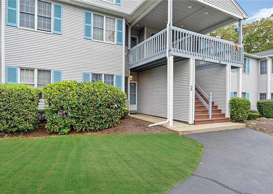 1st image of 32 Scenic Dr #32