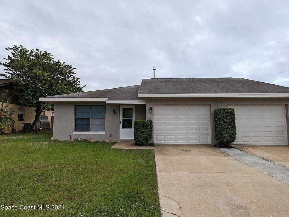 1st image of 127 E Towne Pl