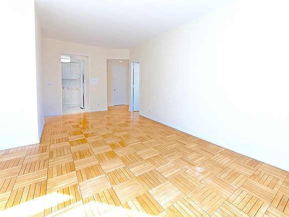 3rd image of 236 E 47th St APT 11F