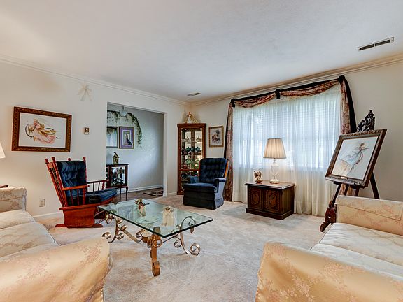5th image of 4217 Woodvale Dr