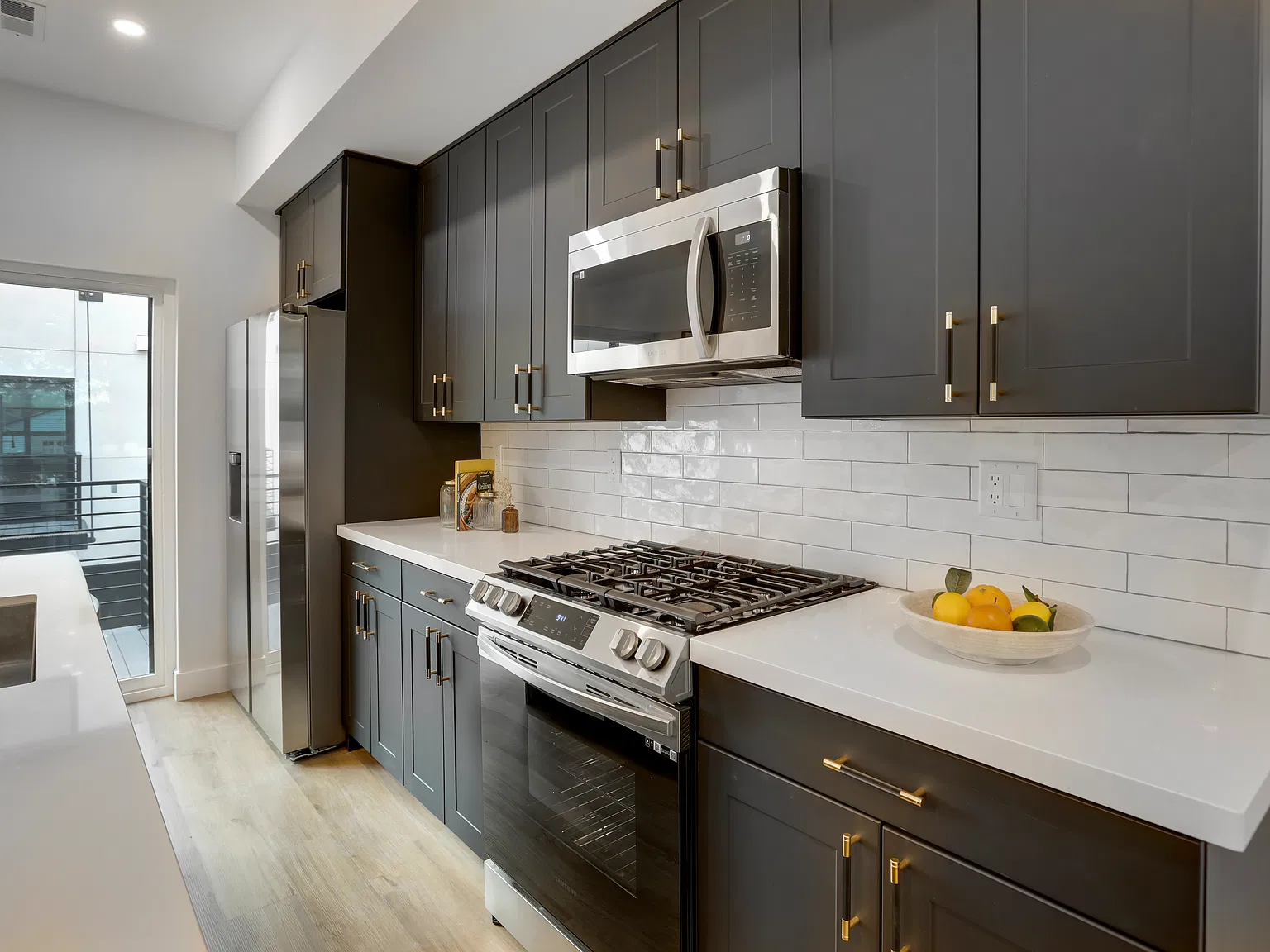 3 bed, 1569 sqft, $3,150 — Photo 3