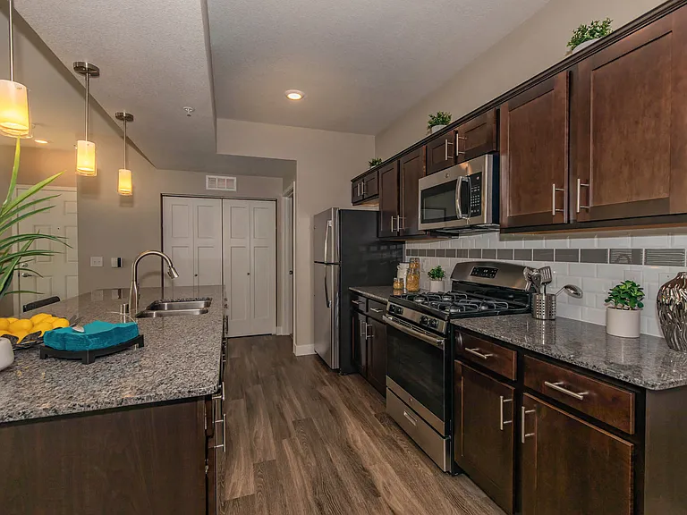 B3 1140 SQFT 2 Bed 2 Bath