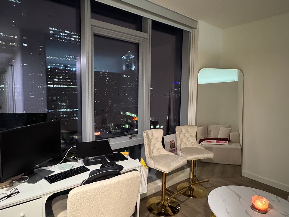 1st image of 800 Columbia St #1802