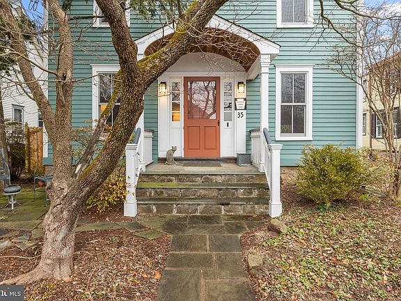 2nd image of 35 N Chancellor St
