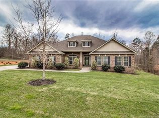 223 Mills Plantation Cir, Troutman, NC 28166