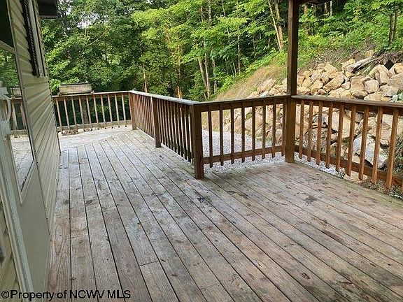 4th image of 289 Shultis Dr