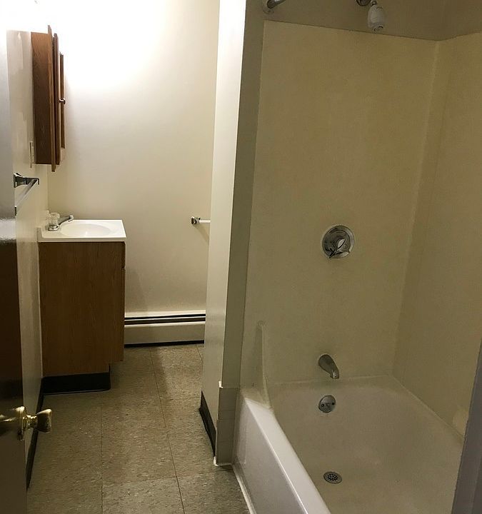 2nd image of 160 4th Ave #301