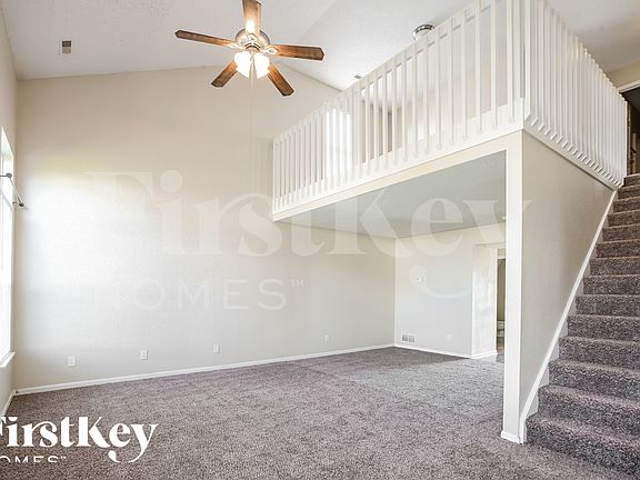 3rd image of 1412 Egret Ln