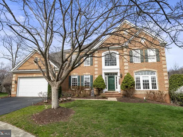 19082 Parallel Bluffs Ct, Leesburg, VA 20176